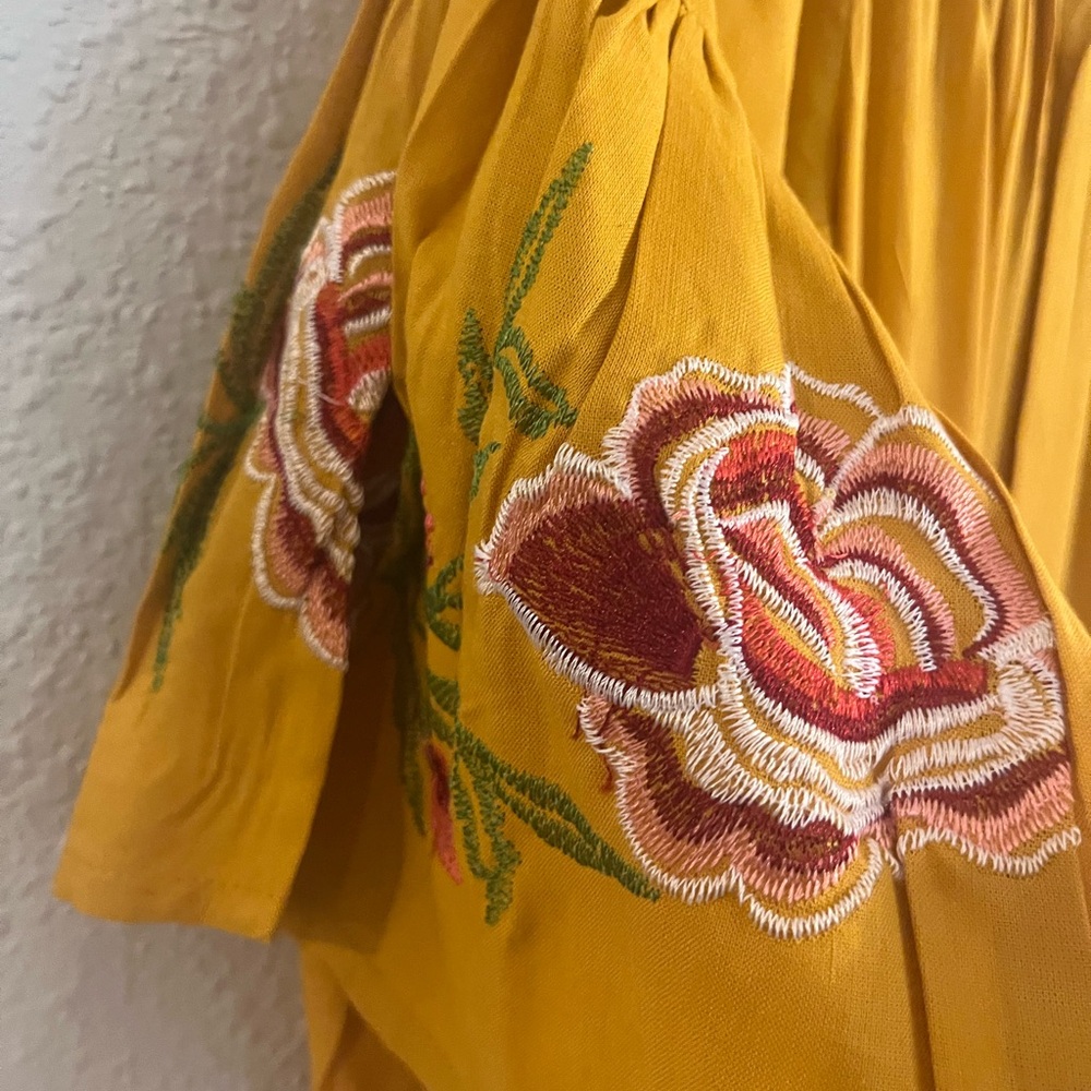 Womans flowy Fall dress in mustard with red rose detailing on the sleeves - Picture 4 of 6